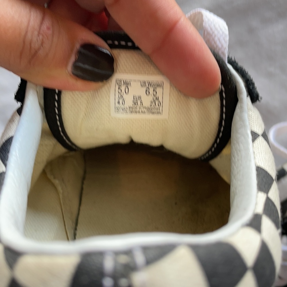 Excellent shape Vans - Picture 3 of 3
